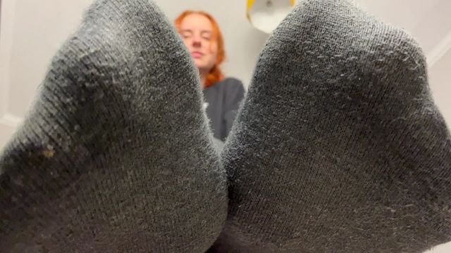 Woolen tights feet!